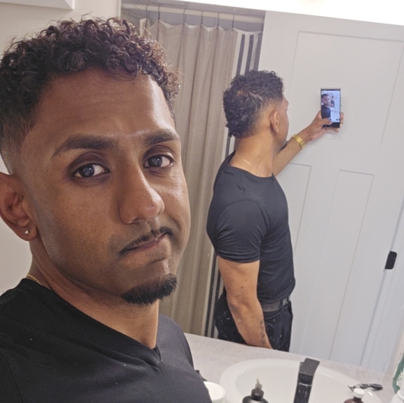 Meet your Posher, Brendan - Picture 1 of 1